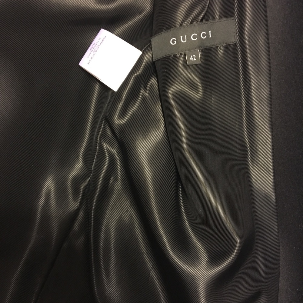 Gucci - Picture 2 of 4