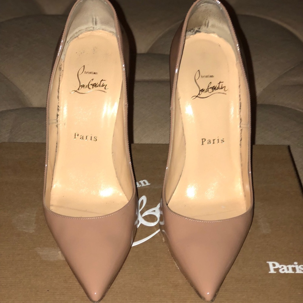 Christian Louboutin So Kate