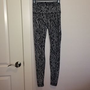 SOLD Lululemon Black and White Palm Tree Leggings