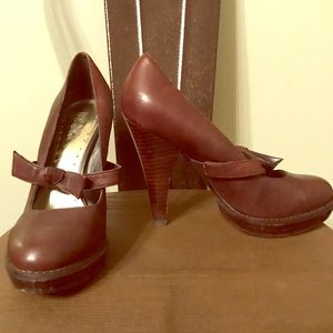 BCBG Paris Brown Leather Heel Size 6.5