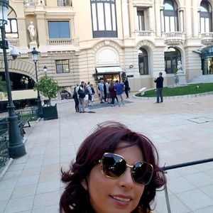 Meet your Posher, Maria