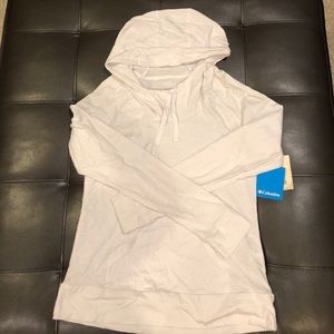 BRAND NEW Columbia pullover