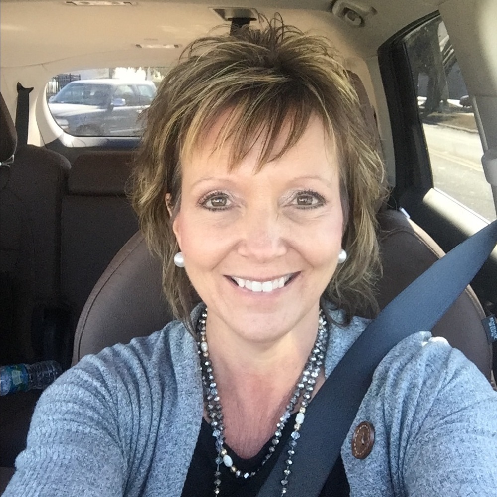 Meet your Posher, Jemille