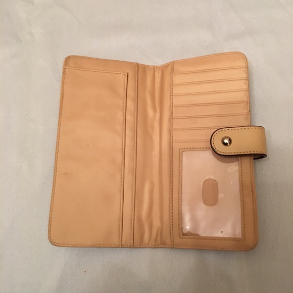 Xoxo wallet. - Picture 2 of 3