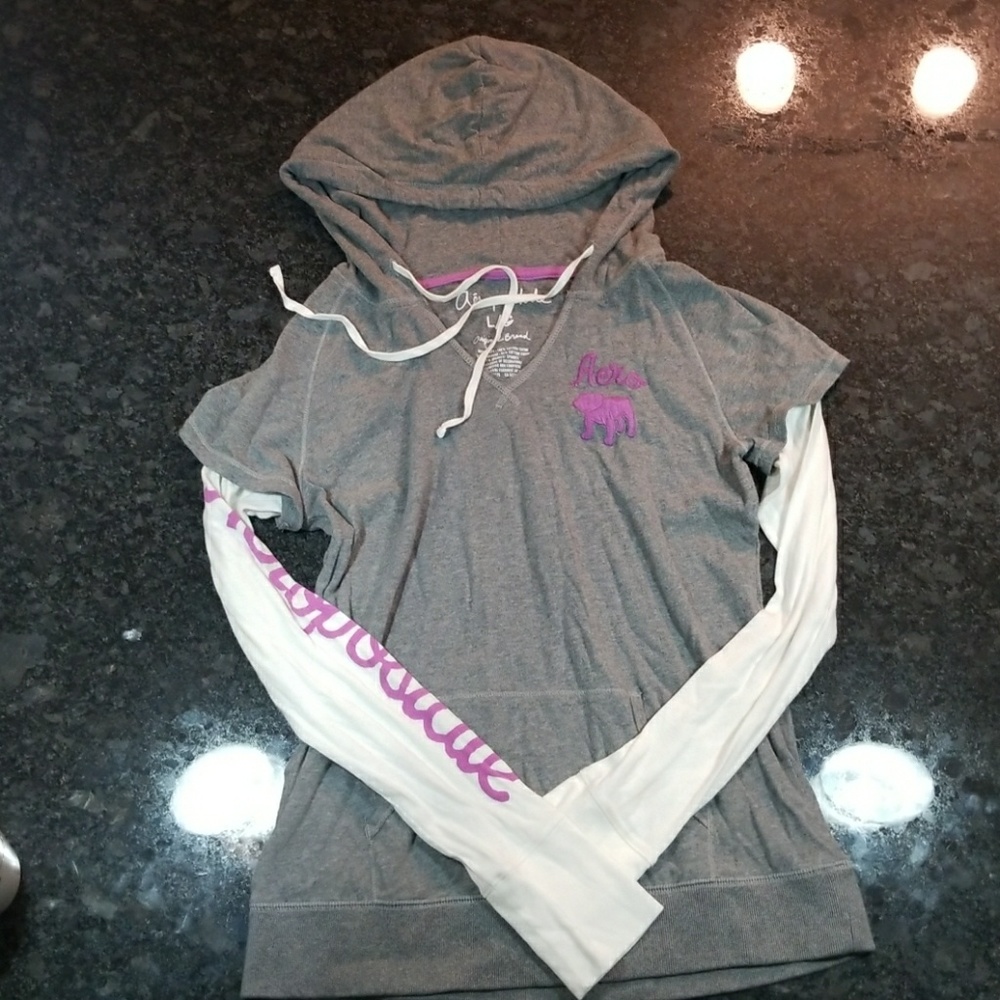Hooded long sleeve shirt