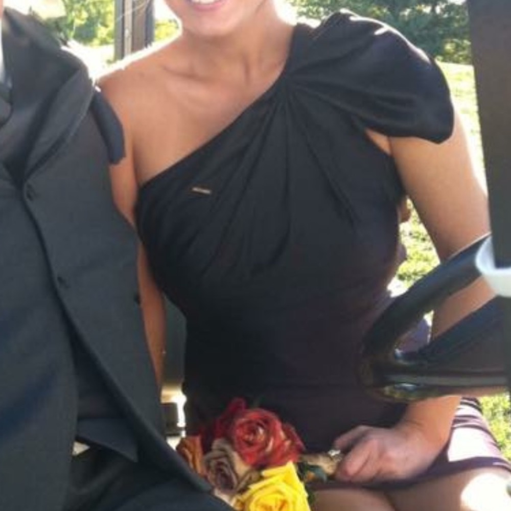One shoulder dress