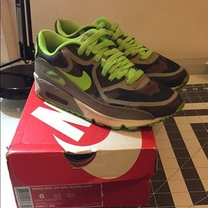 Nike Air Max 90 PRM Tape - Sz 6w
