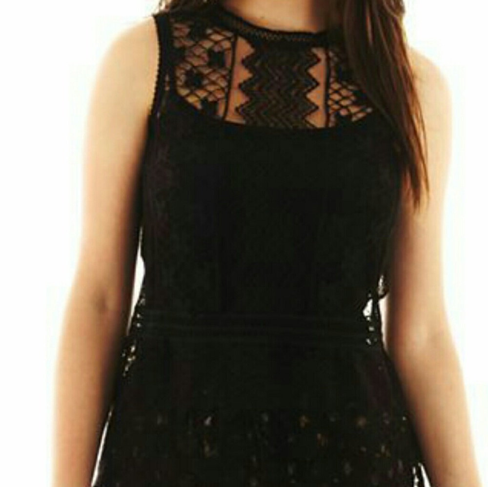 Cute black top🍁
