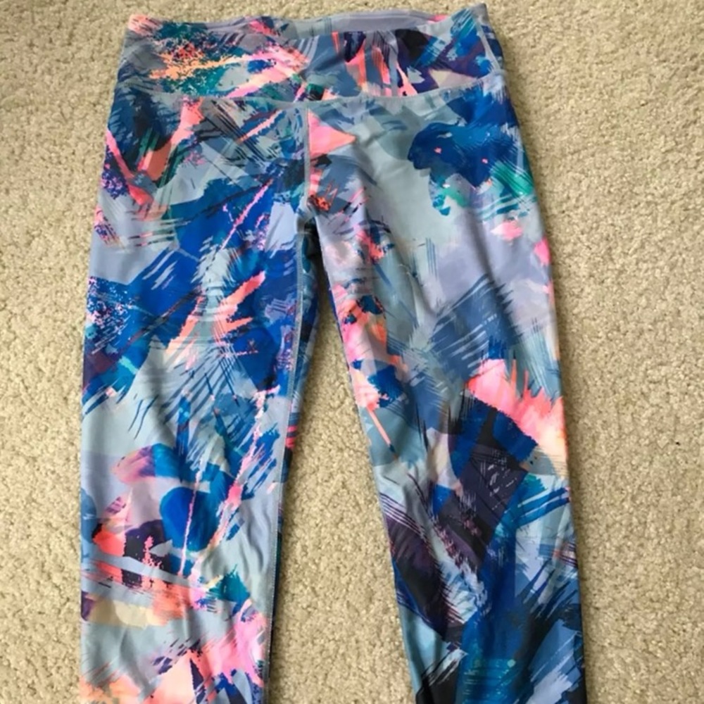 Fabletics crop leggings
