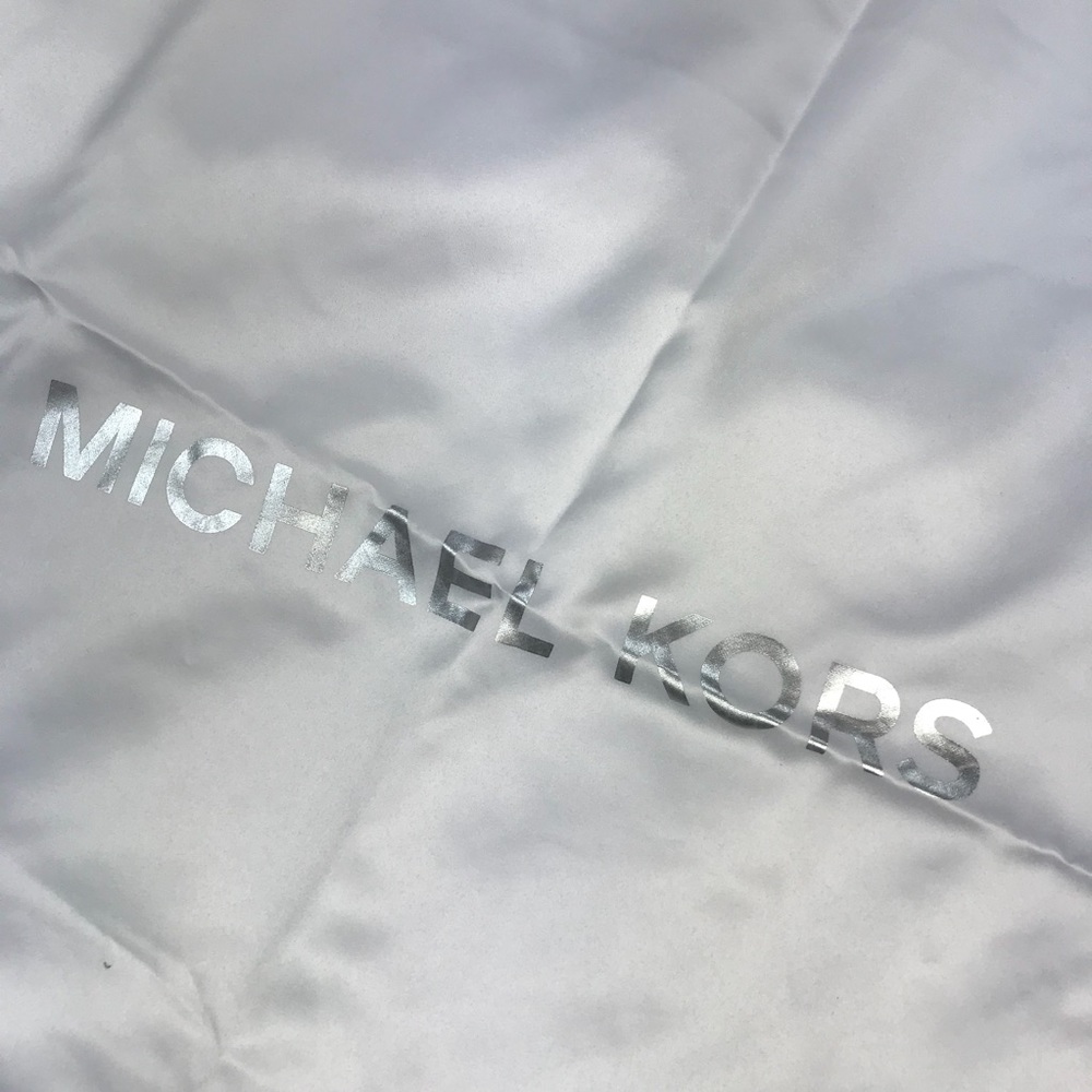 💎Michael Kors Satin Bag💎