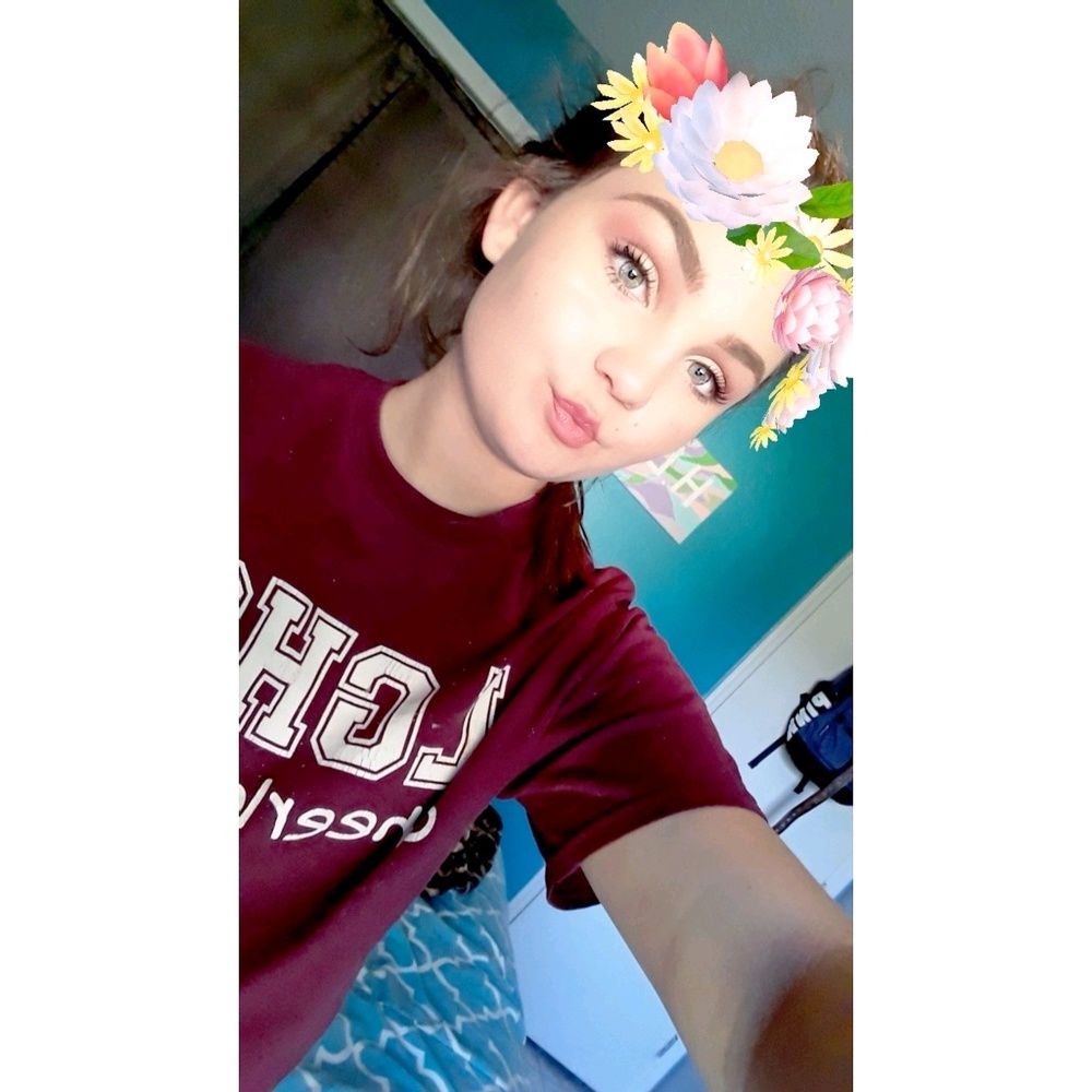 Meet your Posher, Hannah