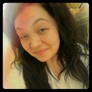 Meet your Posher, Leslie