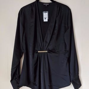 Deep V-Neck Brooch Blouse