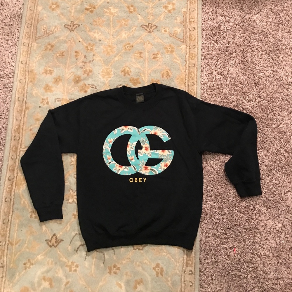 Obey sweatshirt