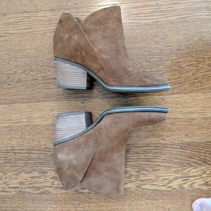 Jessica Simpson Suede Canela Boots