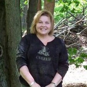 Meet your Posher, Regina