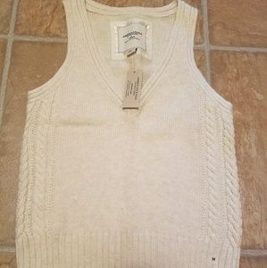 NWT American Eagle Sweater Vest