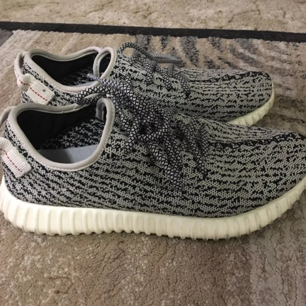 Yeezy UA turtle dove