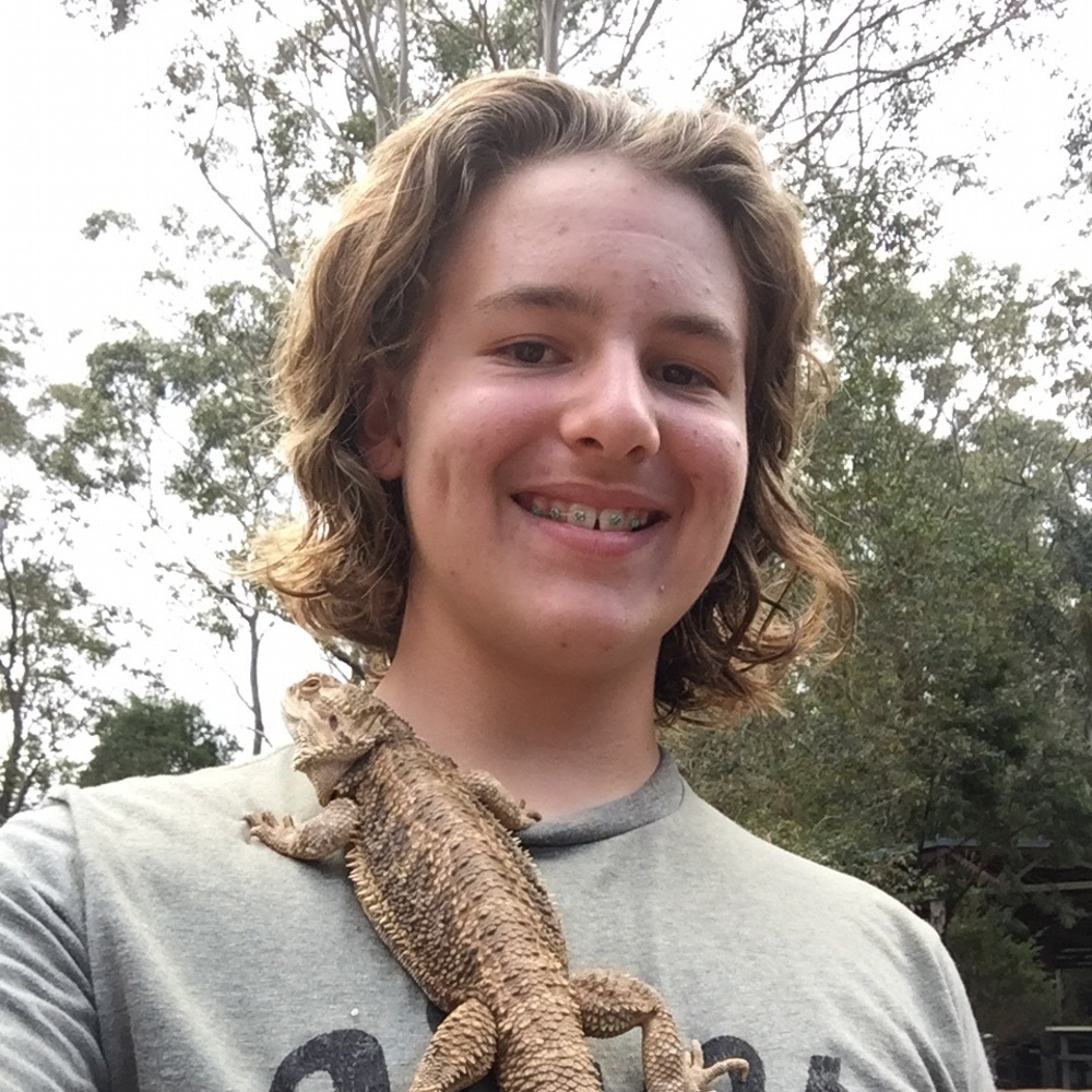 Meet your Posher, Jett