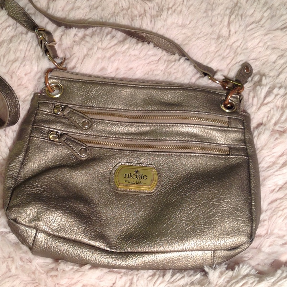 Nicole 👜 Metallic bag