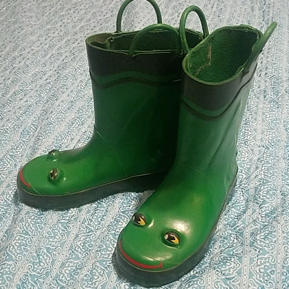 froggy rain boots