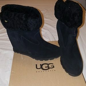 Brand New Krya UGG wedge boots