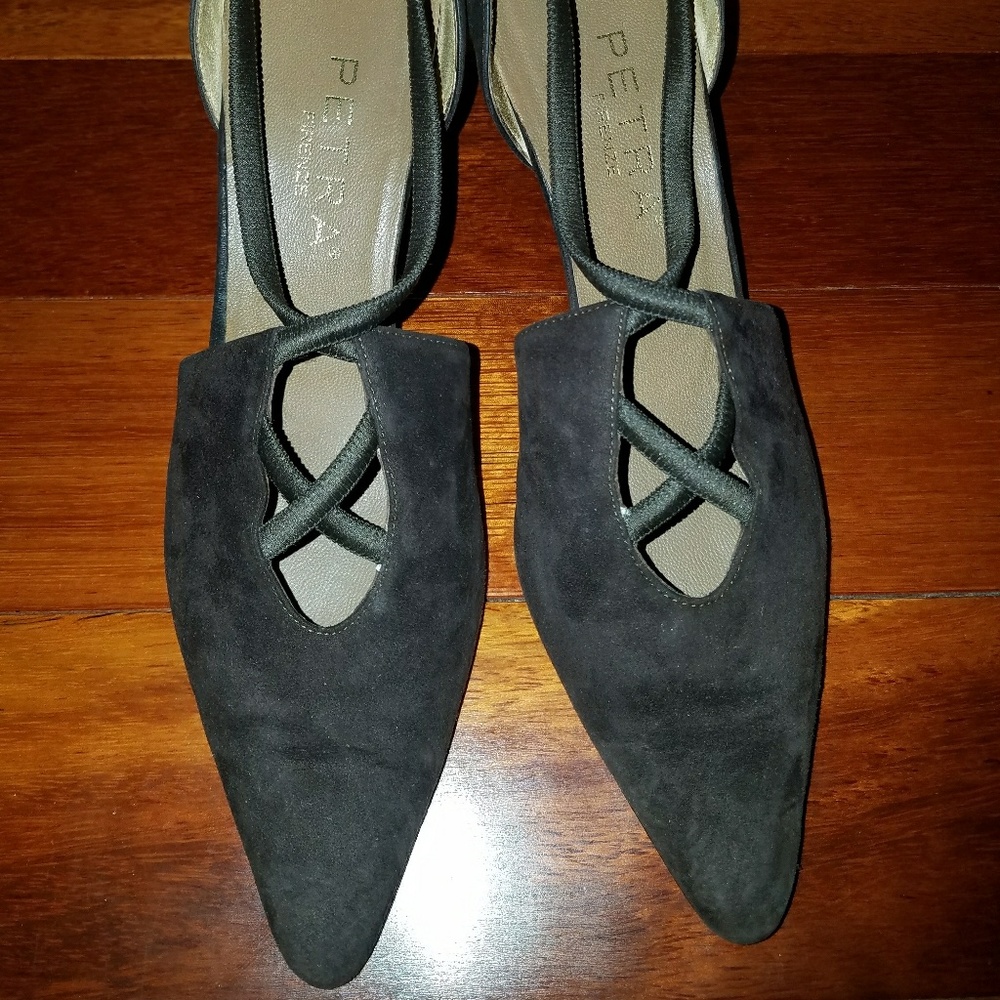 Petra Suede Brown colored pointed toe low heel