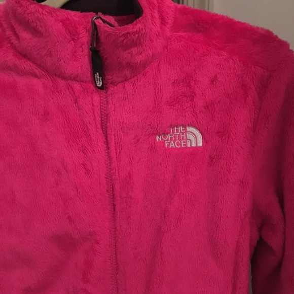 North face fuzzy jacket - Picture 2 of 3