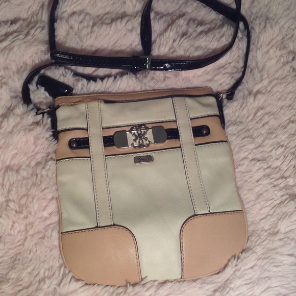 Guess Handbags - GUESS purse