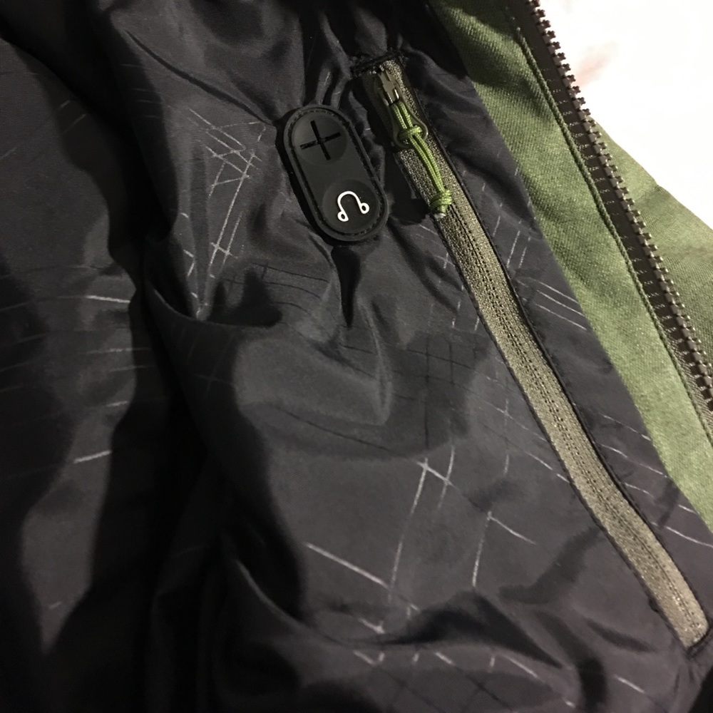 Coat - Picture 4 of 7