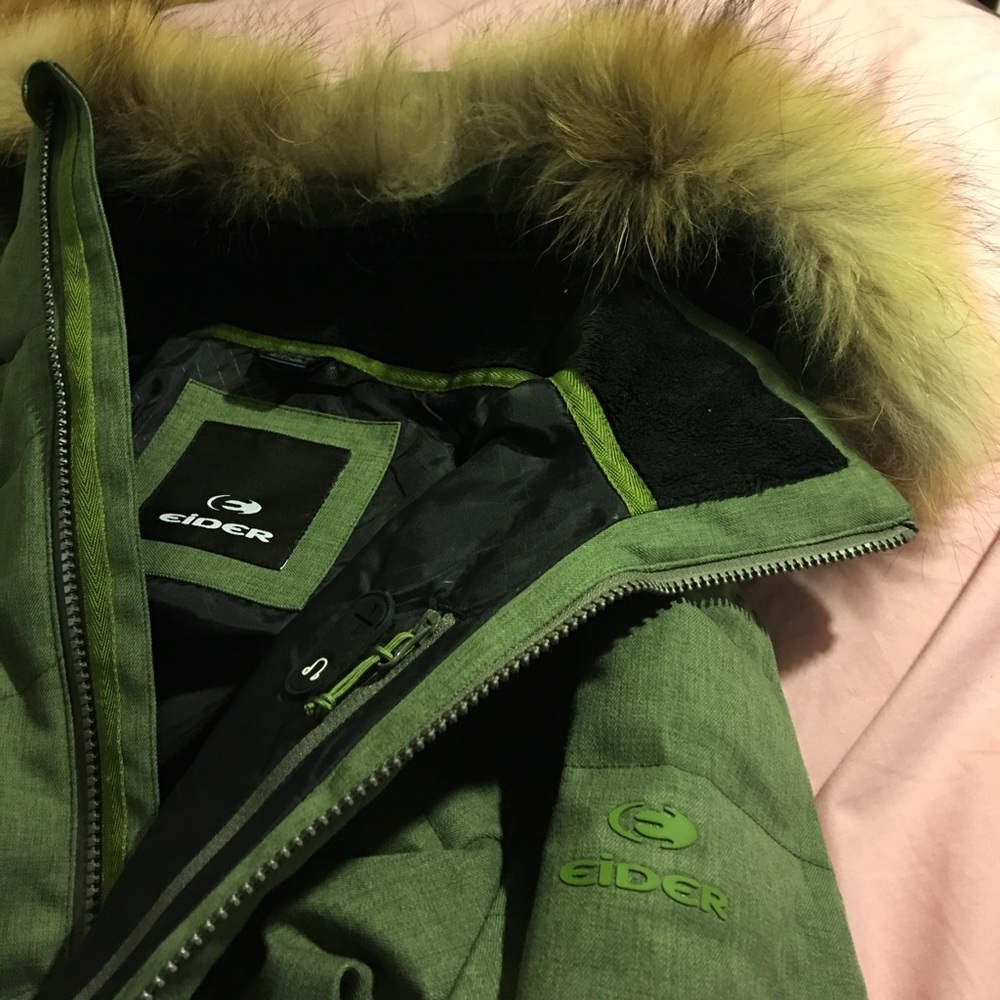 Coat - Picture 7 of 7