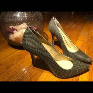 Ann Taylor brand new dark green heels