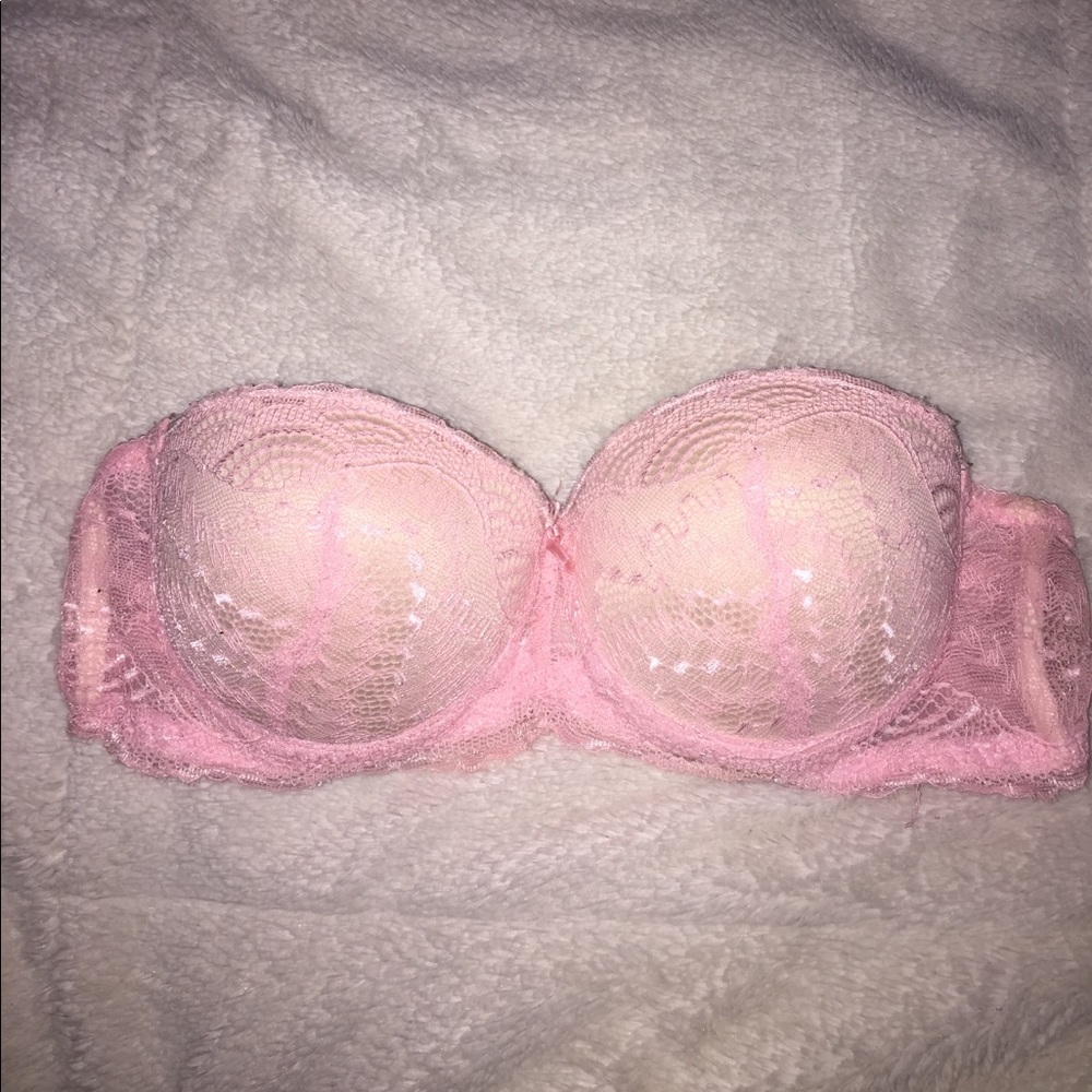 Light pink push up bra strapless