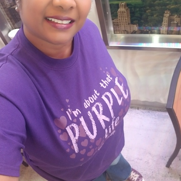 PURPLE LOVERS TEE - Picture 2 of 5