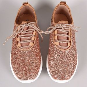 Rose gold in style shoes