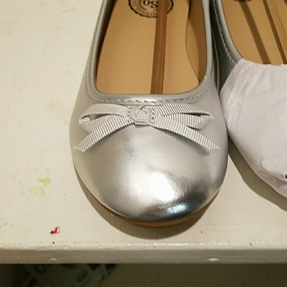 Brand New S.O. Spice Shoe - Silver - Picture 4 of 4