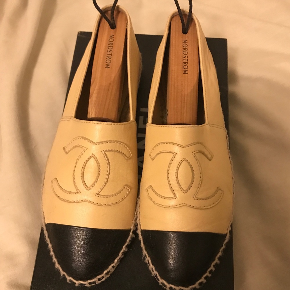 Authentic Chanel Espdarilles Tan/Black (2014)