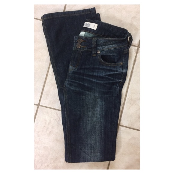 NWOT Charlotte Ruse Skinny Bootcut Jeans 4 - Picture 3 of 5
