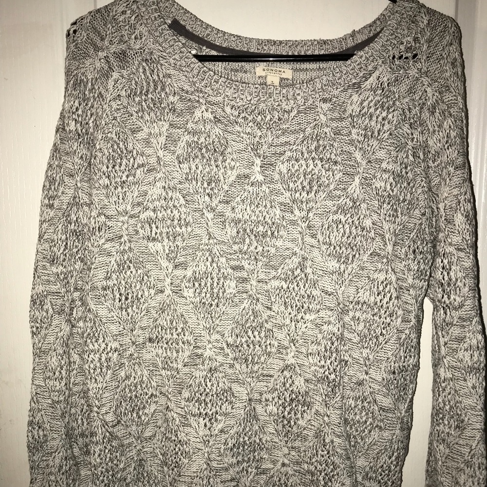 Sanoma sweater