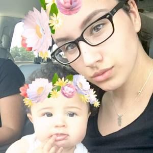 Meet your Posher, Camila