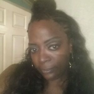 Meet your Posher, Sharika