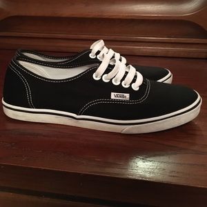 Black Vans Sneakers