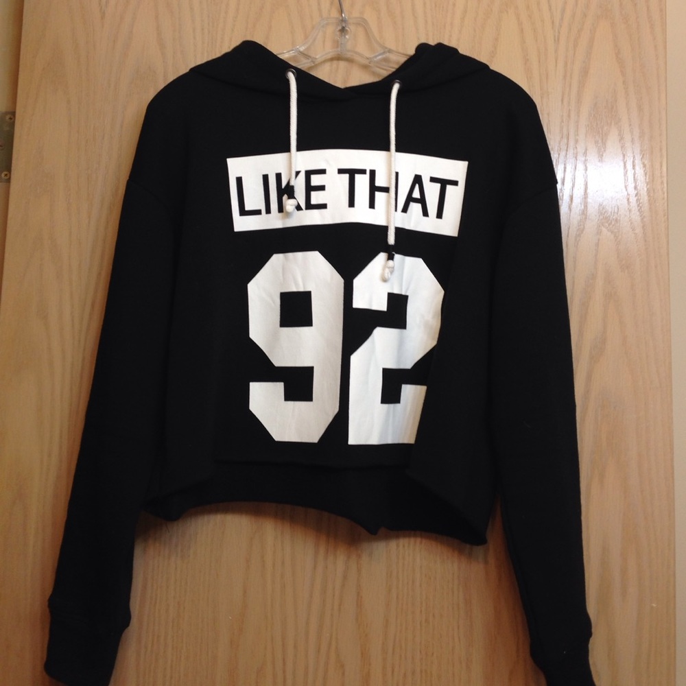 Forever 21 black cropped hoodie