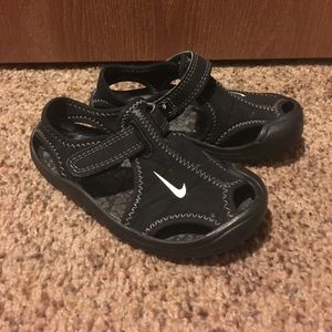 Nike Sunray Protect Sandals size 7c