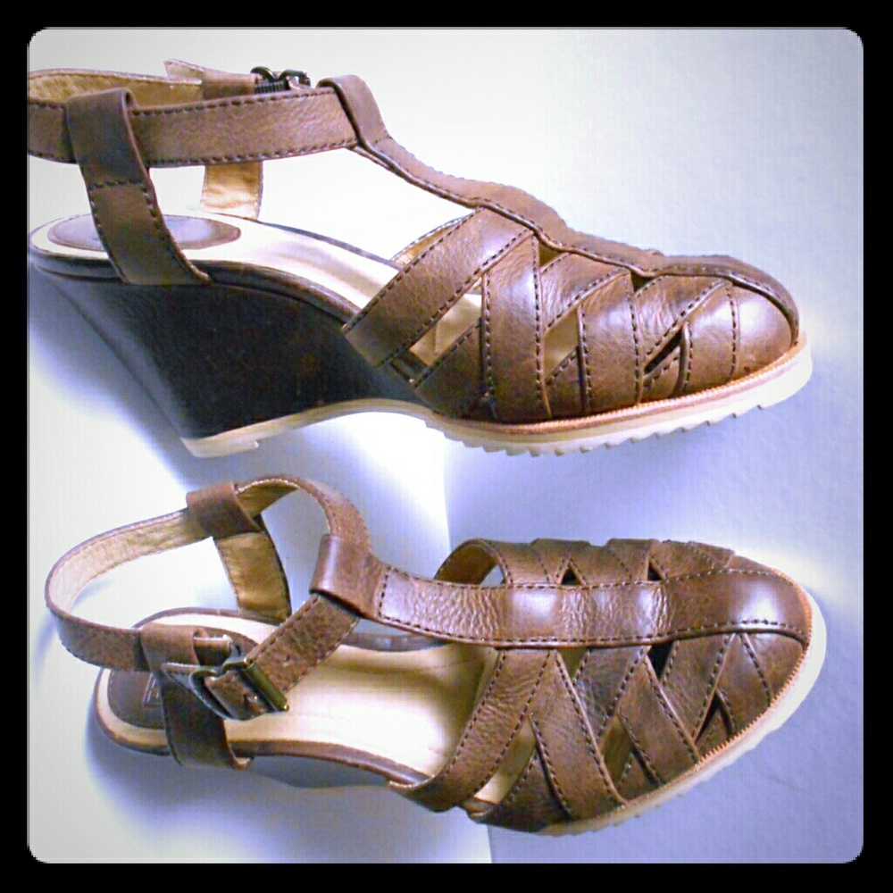 Frye Maye fisherman wedge sandal