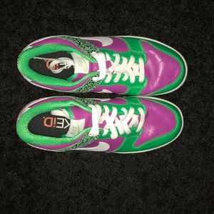 Women’s NikeID custom made size-9