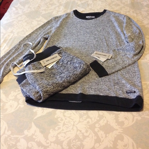 KENNETHCOLE - Picture 1 of 5