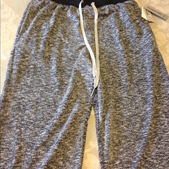 KENNETHCOLE - Picture 3 of 5