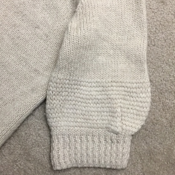 Olive Brand Chunky Knit Button Front Sweater Med - Picture 6 of 8