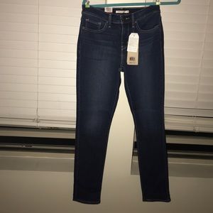 Levi 311 Shaping Skinny Dark Wash